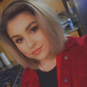 Meet your Posher, Kelsey